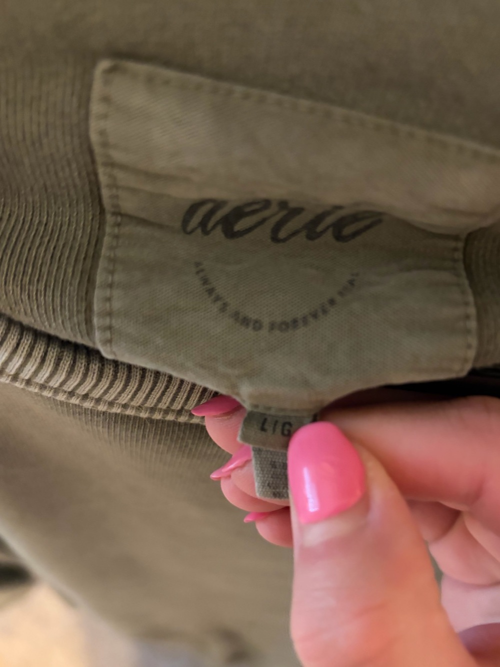 Aerie Crewneck Olive Green - Picture 2 of 2